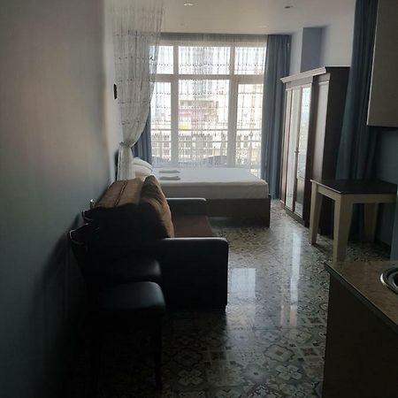 Apartment Lotos Batumi 72 Екстер'єр фото