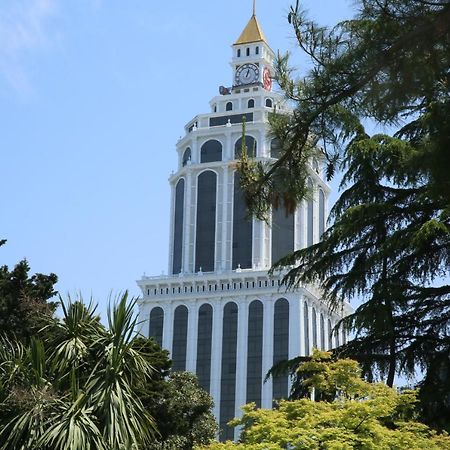 Apartment Lotos Batumi 72 Екстер'єр фото
