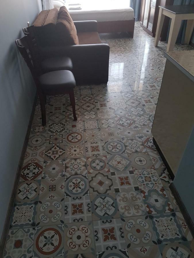 Apartment Lotos Batumi 72 Екстер'єр фото