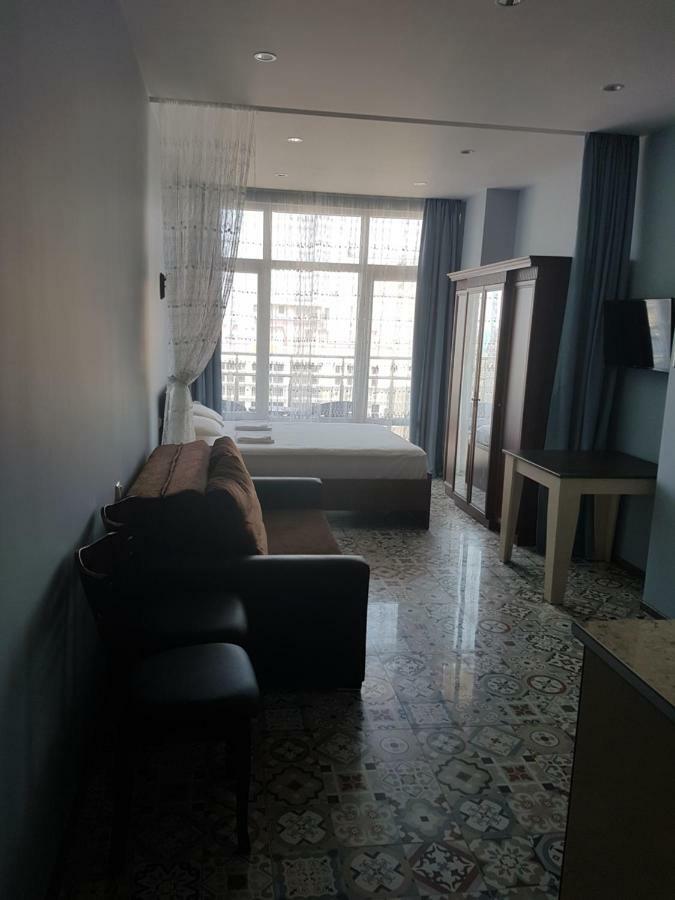 Apartment Lotos Batumi 72 Екстер'єр фото