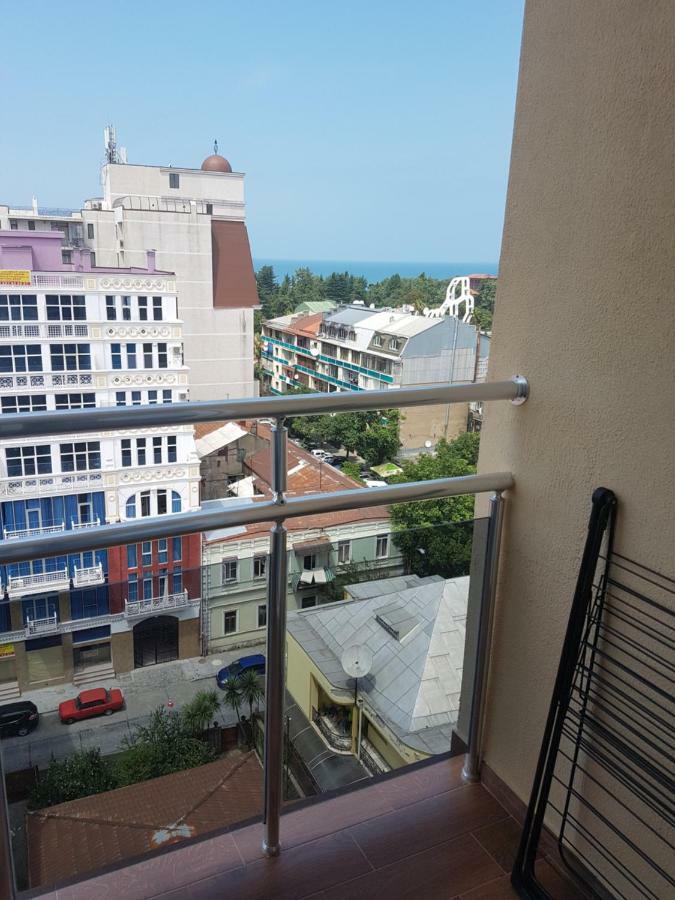 Apartment Lotos Batumi 72 Екстер'єр фото