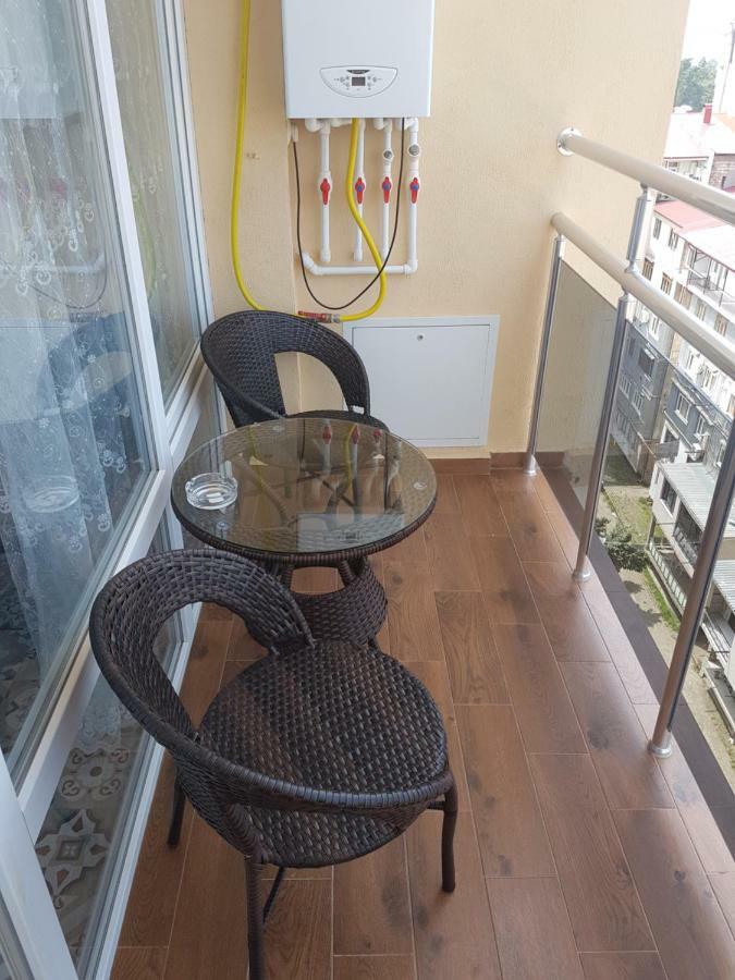 Apartment Lotos Batumi 72 Екстер'єр фото