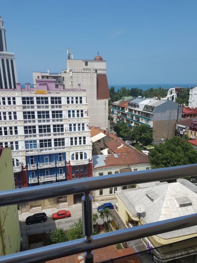 Apartment Lotos Batumi 72 Екстер'єр фото
